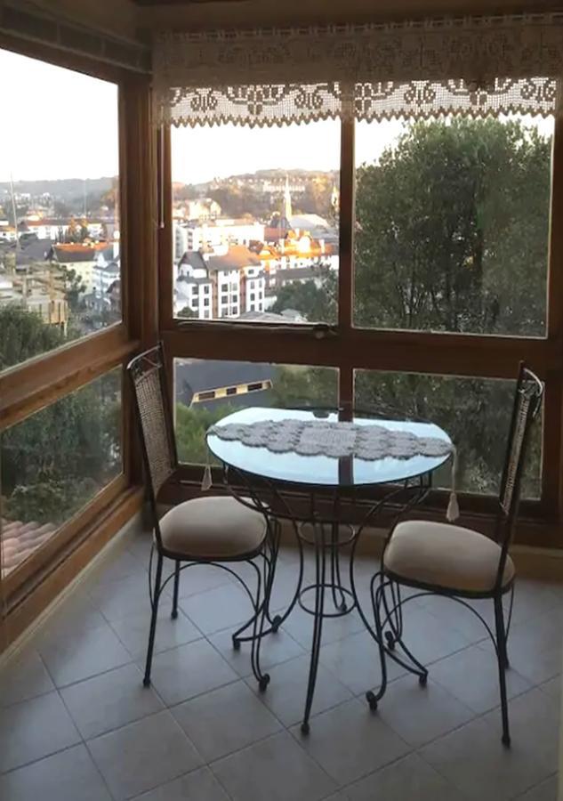 Belo Apartamento E Completo No Centro Com Vista Gramado Dış mekan fotoğraf
